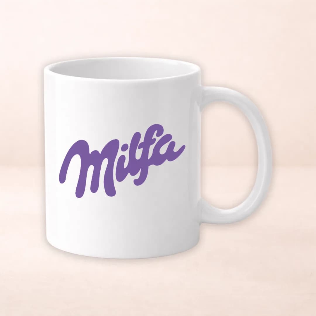 Чашка з принтом "Мілфа"